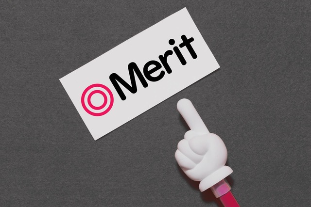 「Merit」と書かれたカード